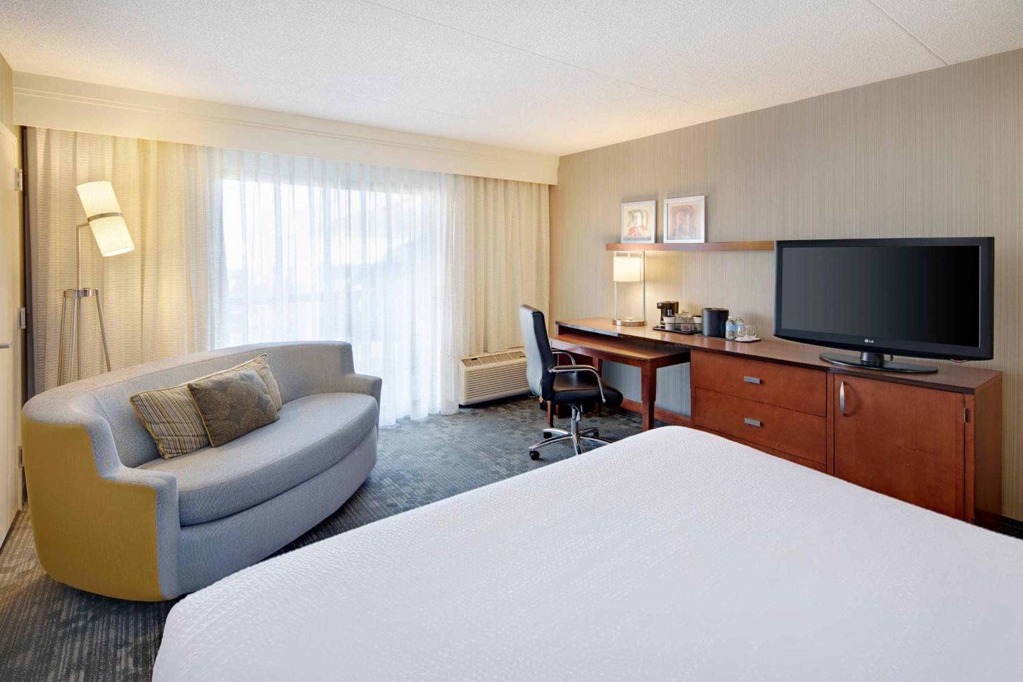 Hotel Courtyard Detroit Southfield Exterior foto