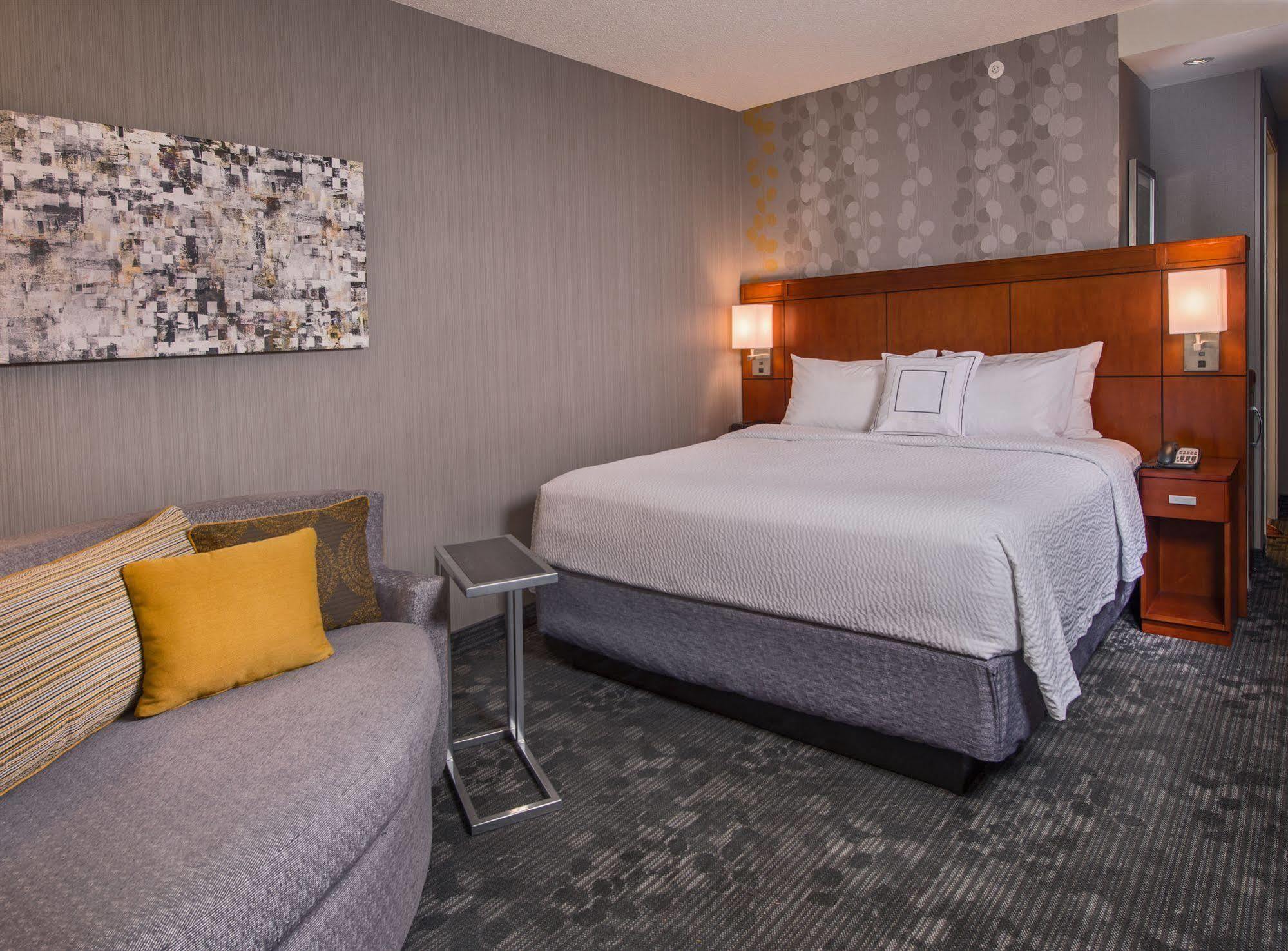 Hotel Courtyard Detroit Southfield Exterior foto